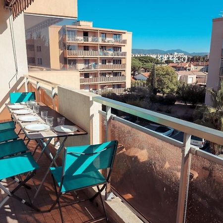 Chic Appart Du Port Fréjus Εξωτερικό φωτογραφία