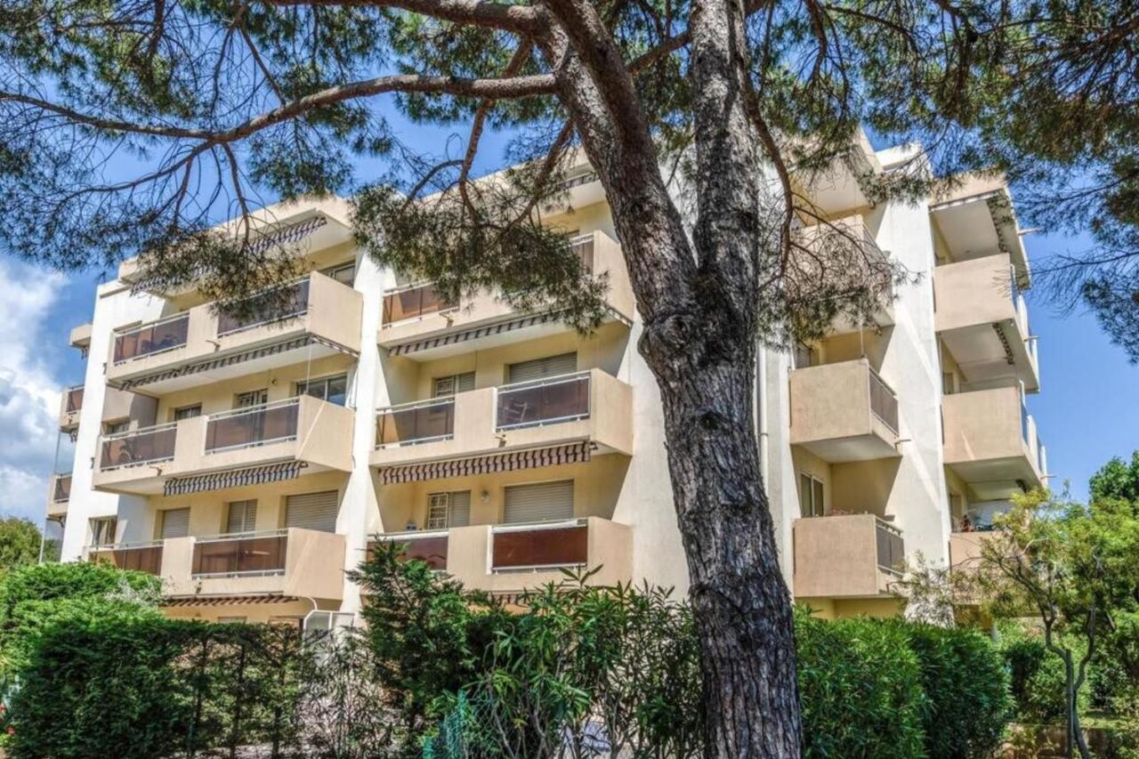 Chic Appart Du Port Fréjus Εξωτερικό φωτογραφία